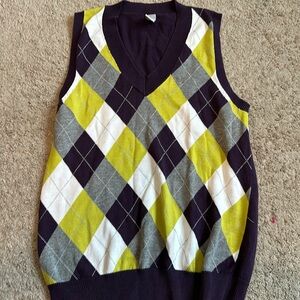 Gap Diamond Sweater Vest